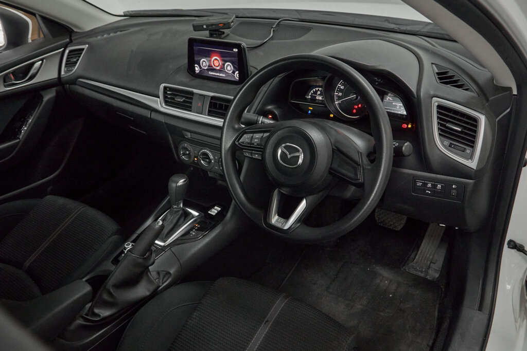2018 Mazda Axela