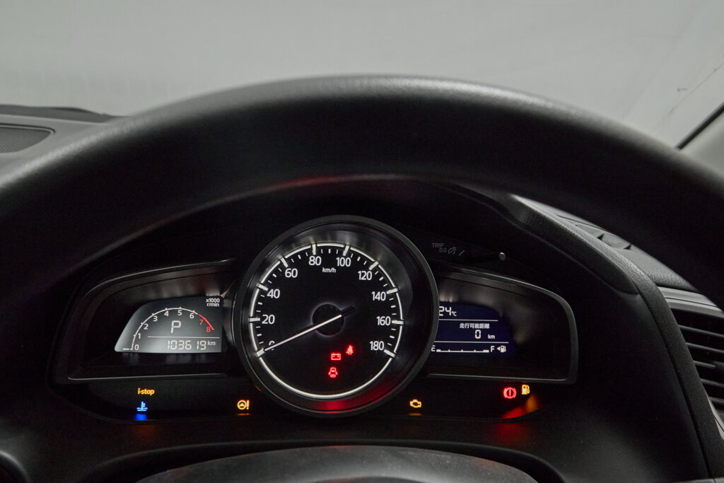 2018 Mazda Axela