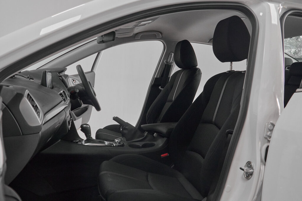 2018 Mazda Axela