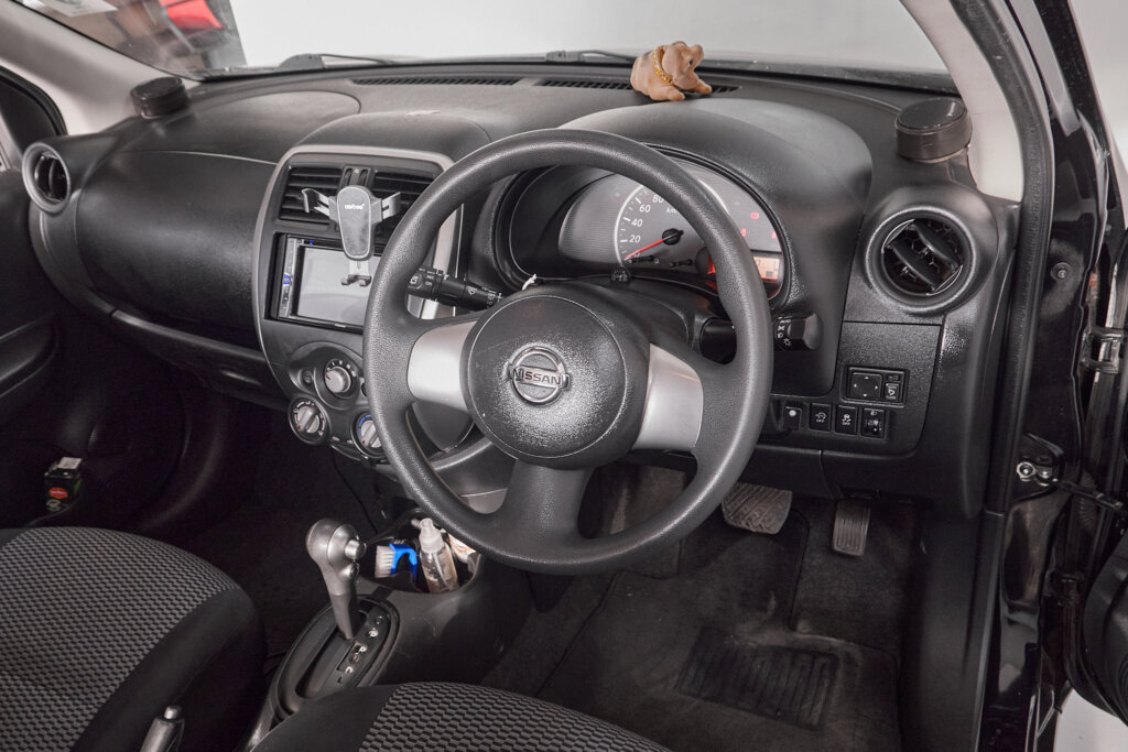 2015 Nissan March