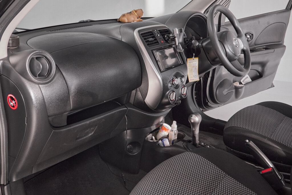 2015 Nissan March