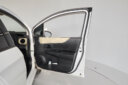 2013 Toyota Vitz thumbnail