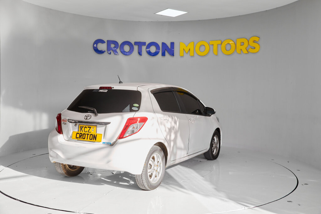 2013 Toyota Vitz