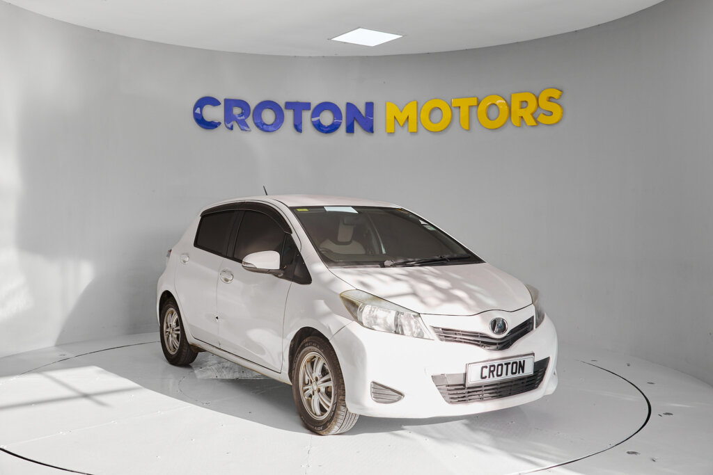 2013 Toyota Vitz
