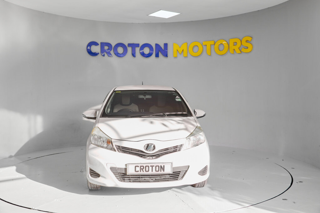 2013 Toyota Vitz