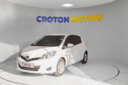 2013 Toyota Vitz thumbnail