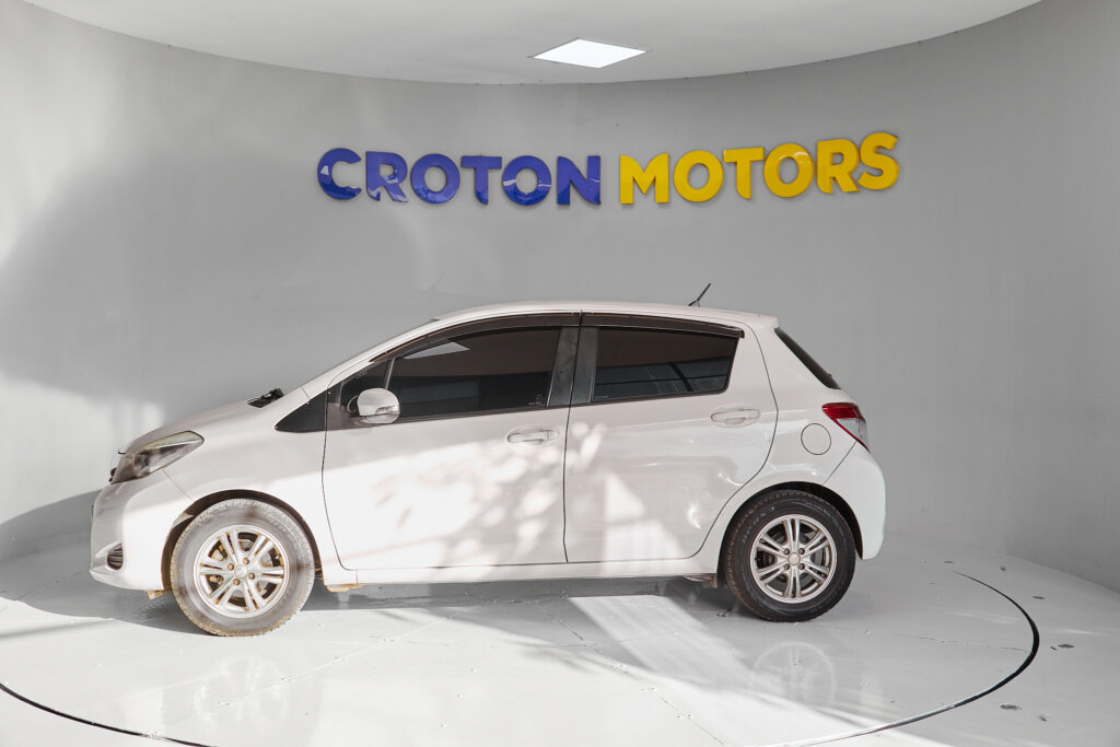 2013 Toyota Vitz