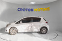 2013 Toyota Vitz thumbnail