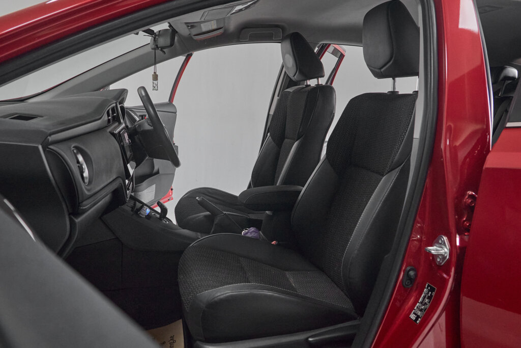 2017 Toyota Auris