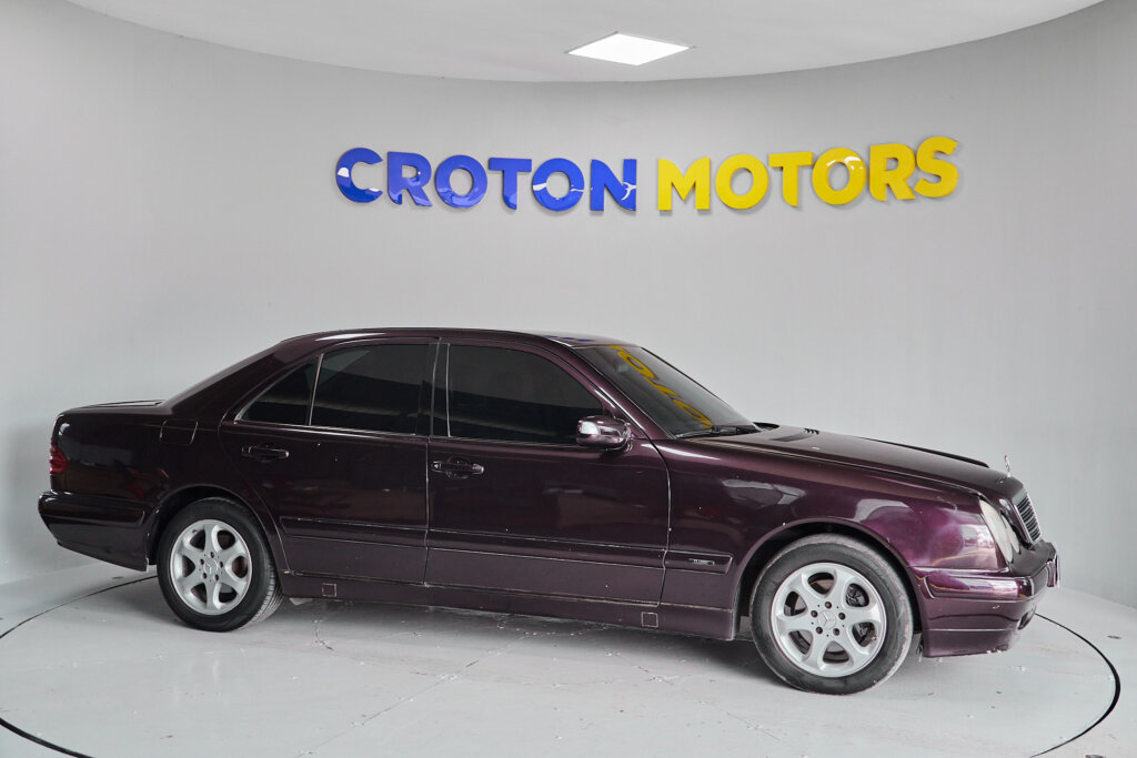 2002 Mercedes Benz E250