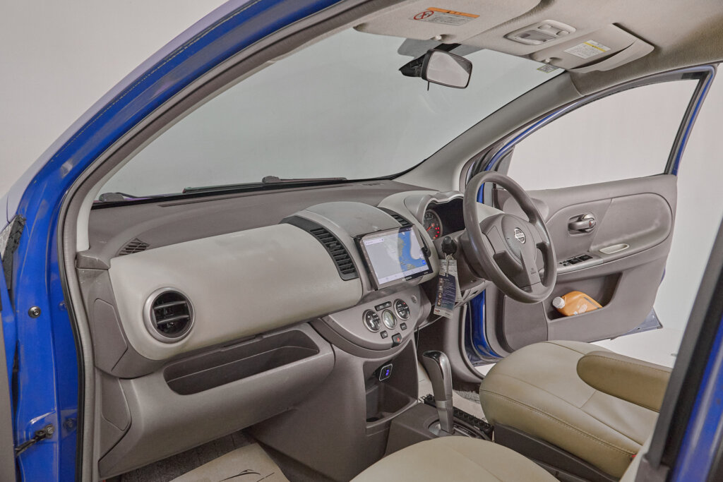 2005 Nissan Note