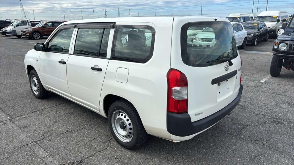 2018 Toyota Probox 4WD
