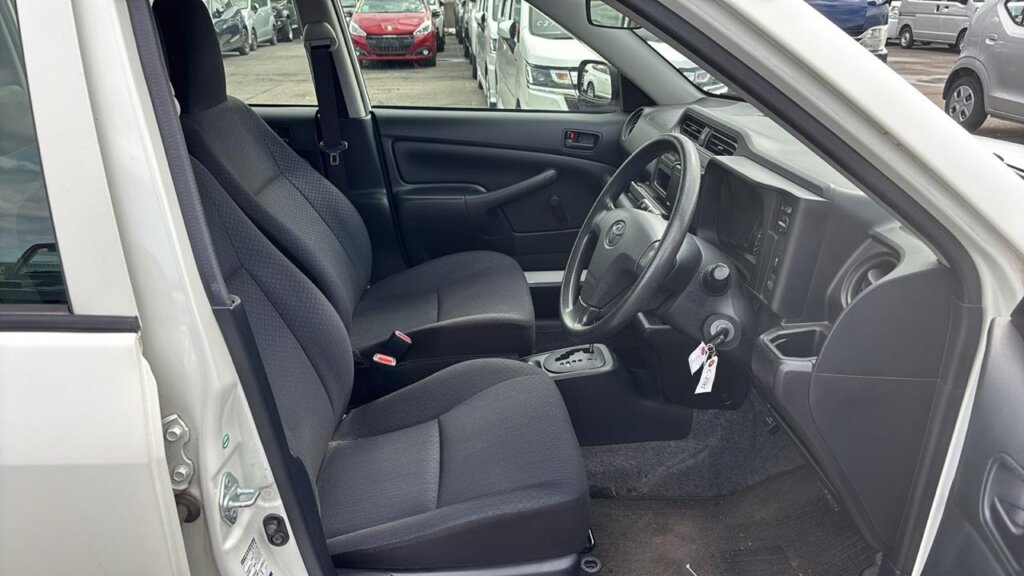 2018 Toyota Probox 4WD