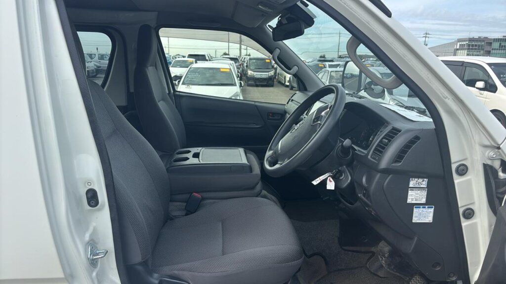2018 Toyota Hiace Diesel