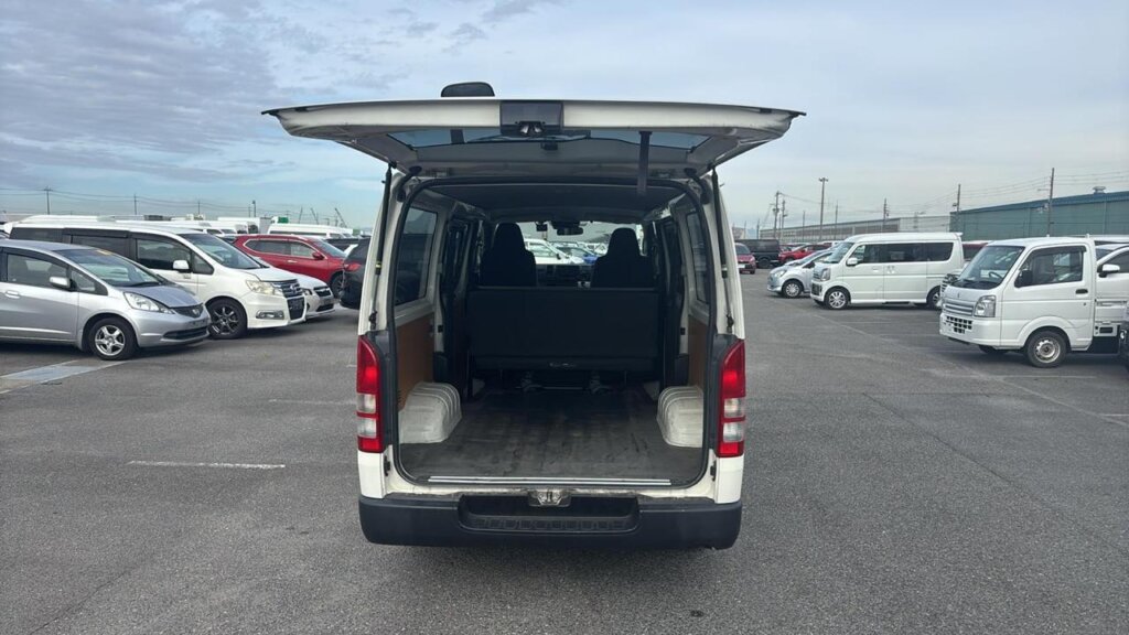 2018 Toyota Hiace Diesel