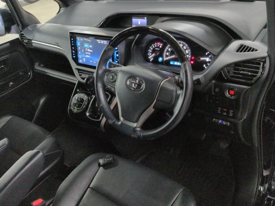 2018 Toyota Esquire GI