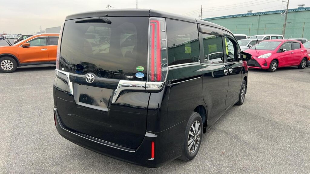 2018 Toyota Esquire GI