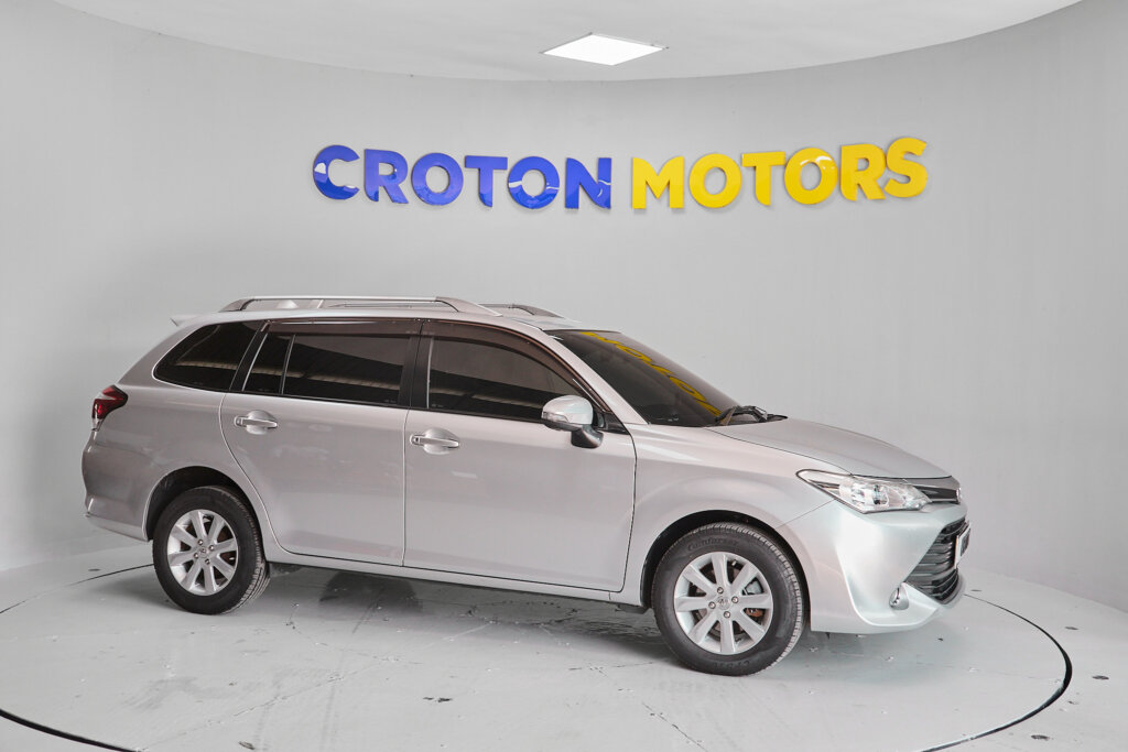 2016 Toyota Fielder