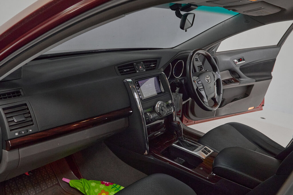 2012 Toyota Mark X