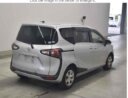 2020 Toyota Sienta thumbnail