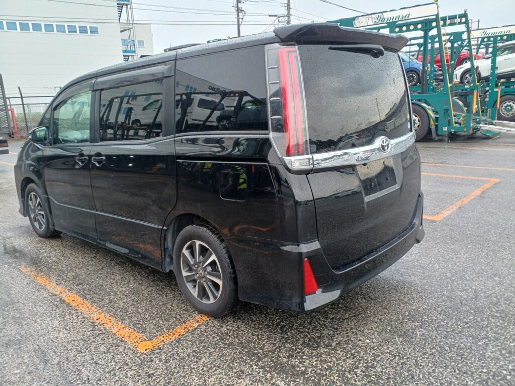 2019 Toyota Noah