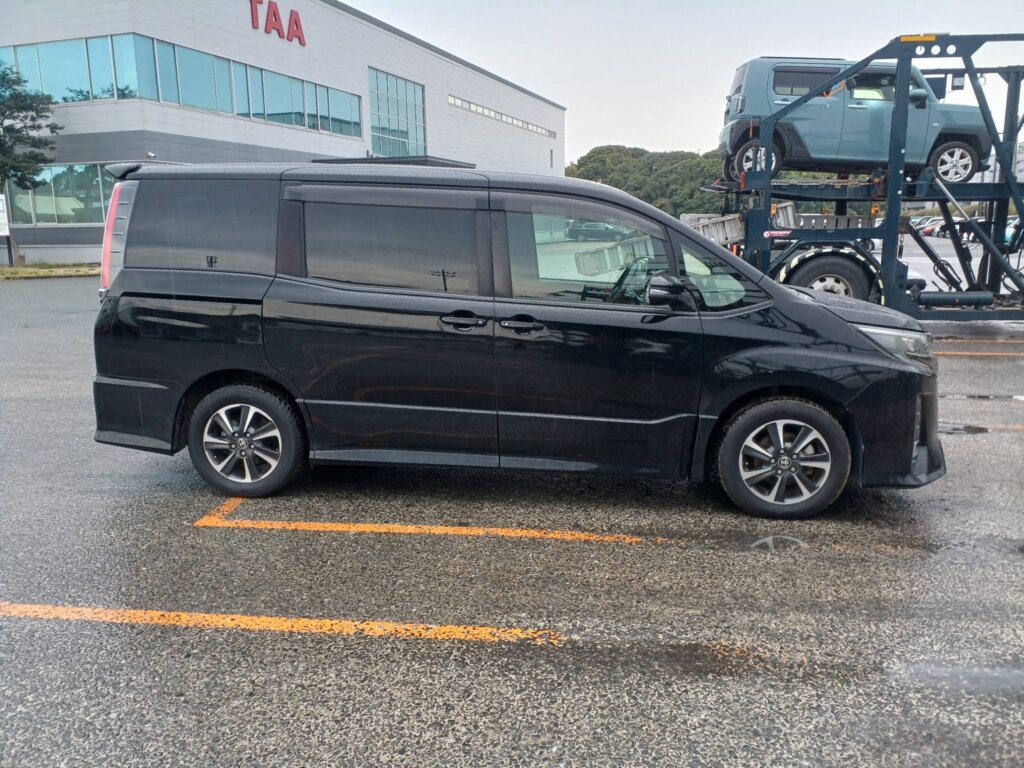 2019 Toyota Noah