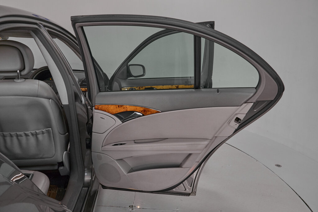 2007 Merceded Benz E200