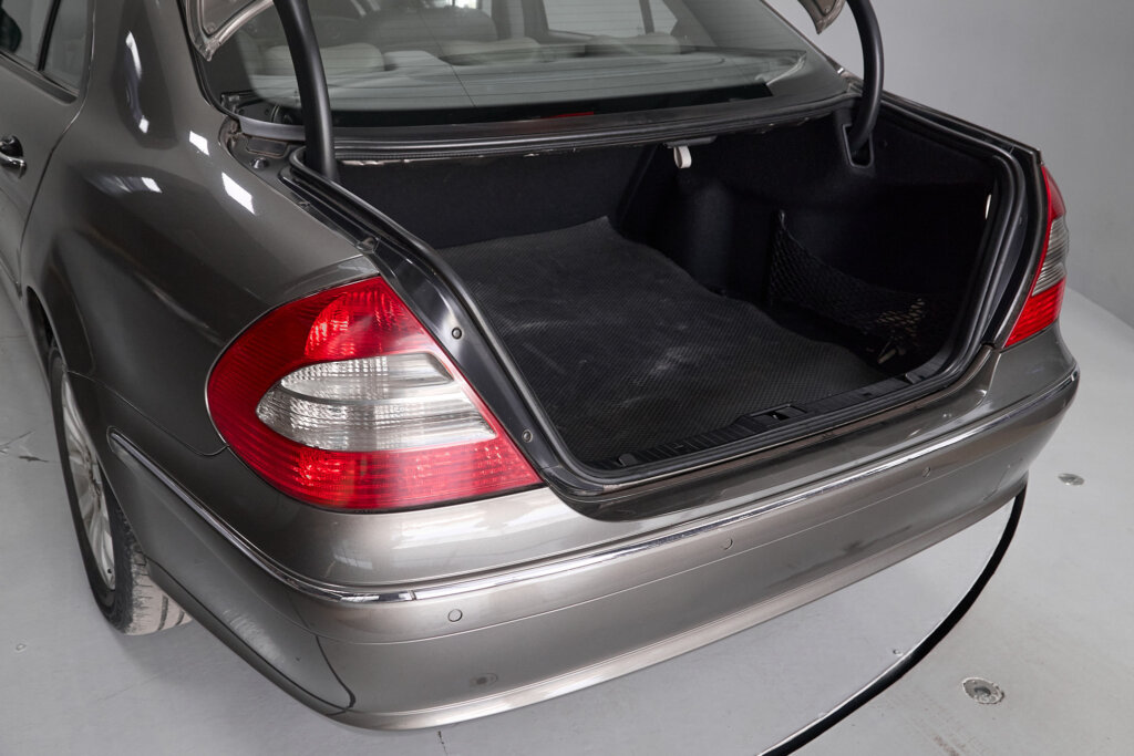 2007 Merceded Benz E200