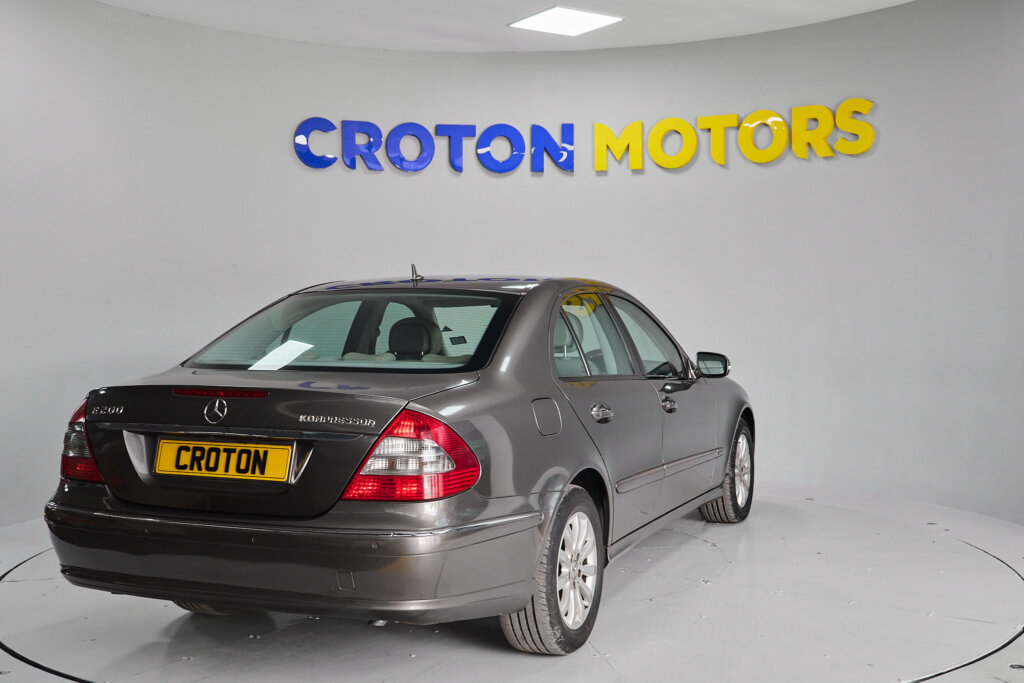2007 Merceded Benz E200