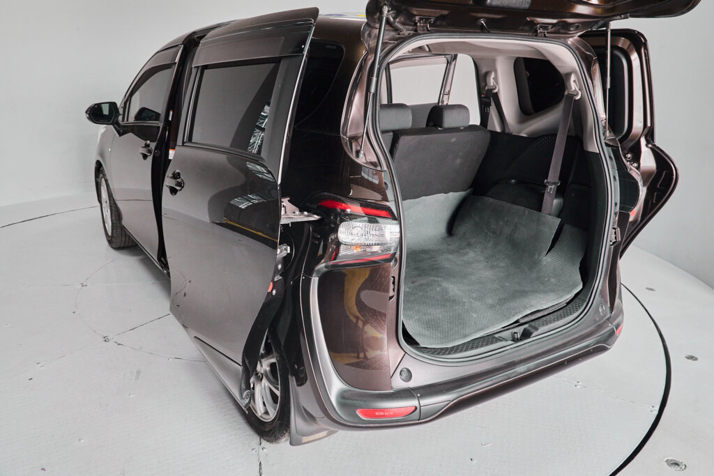 2016 Toyota Sienta