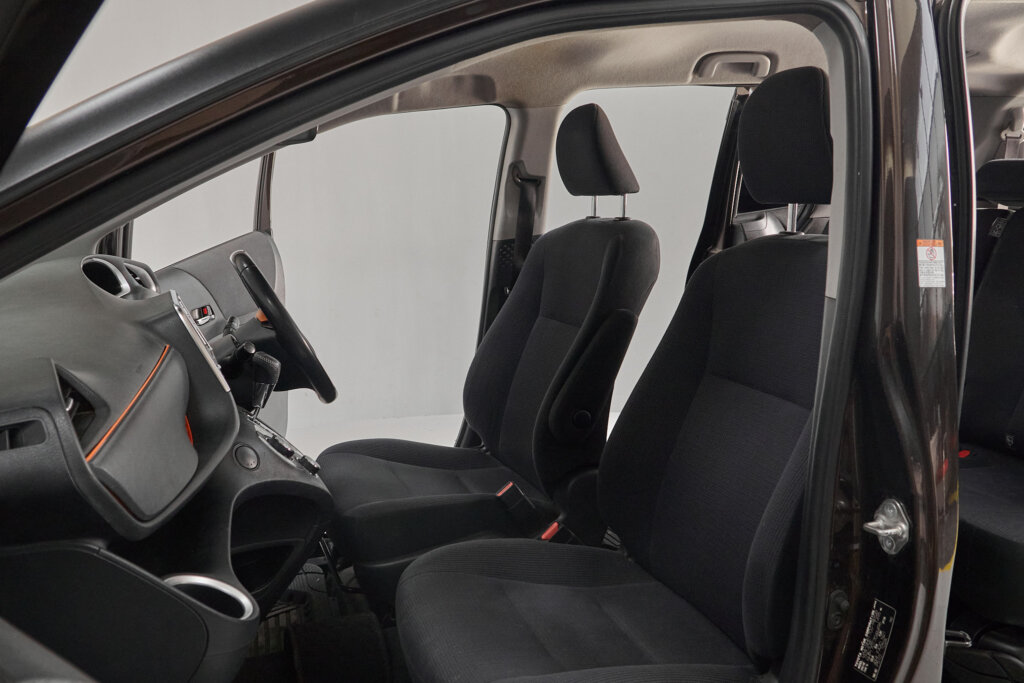 2016 Toyota Sienta