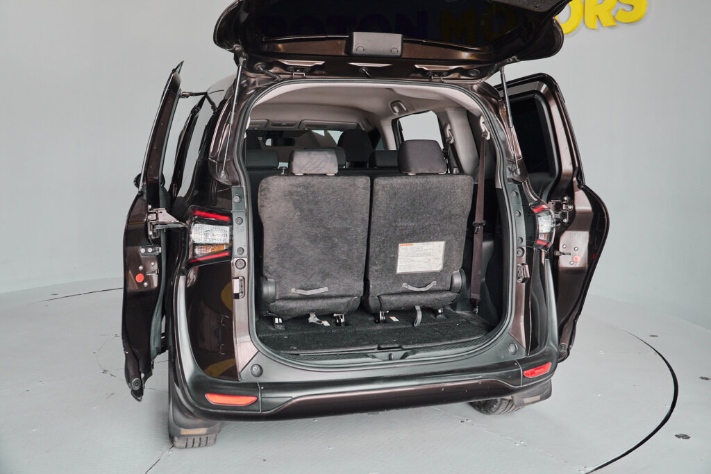 2016 Toyota Sienta