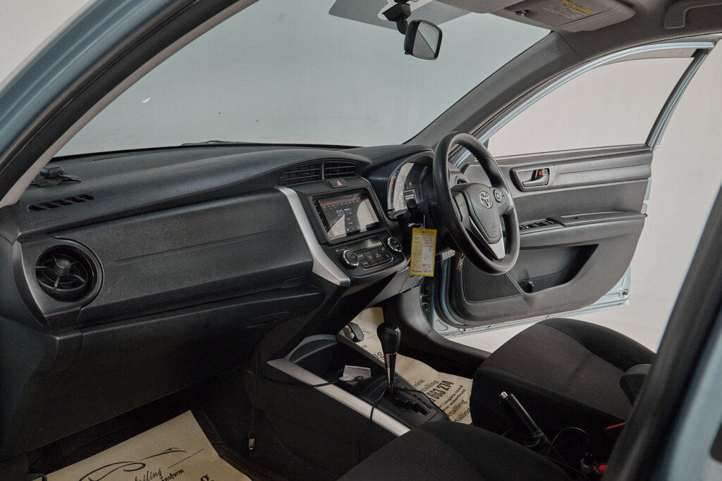 2016 Toyota Fielder