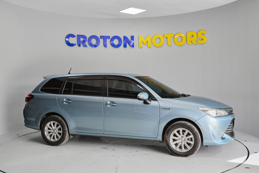 2016 Toyota Fielder