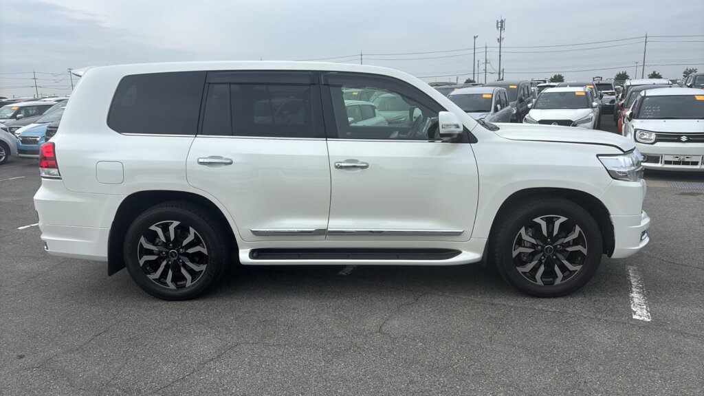 2019 Toyota Landcruiser V8 ZX