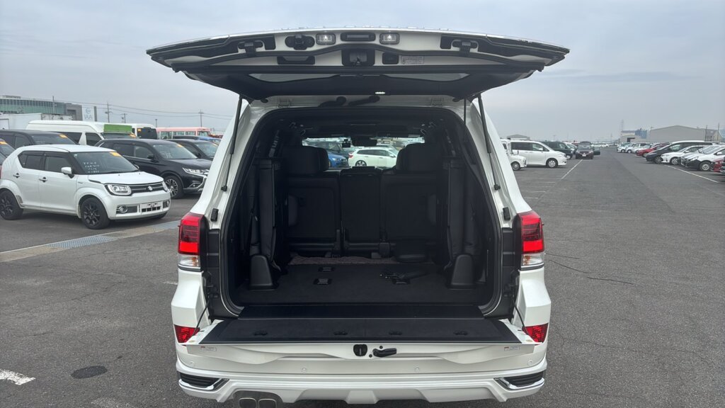 2019 Toyota Landcruiser V8 ZX