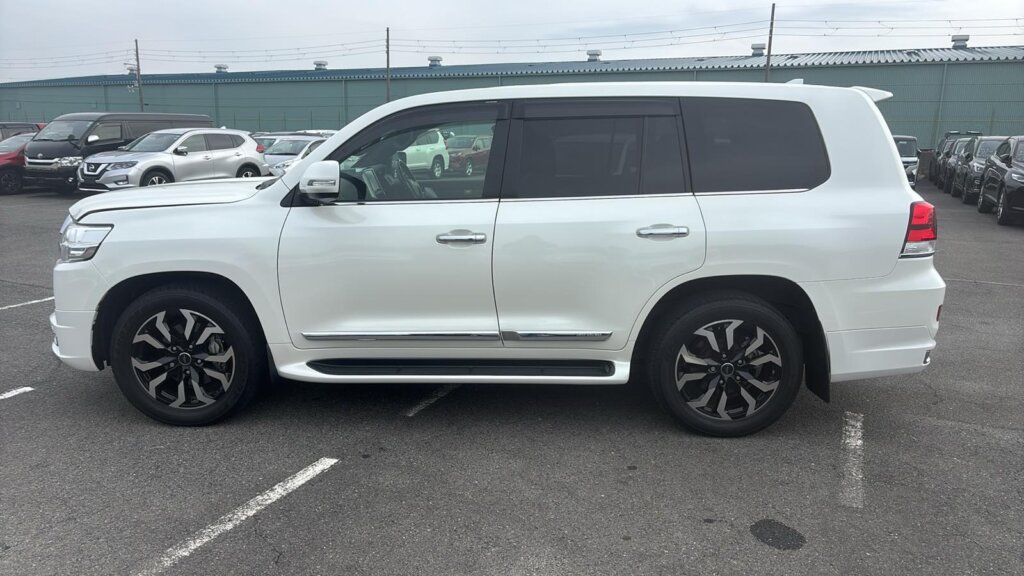 2019 Toyota Landcruiser V8 ZX