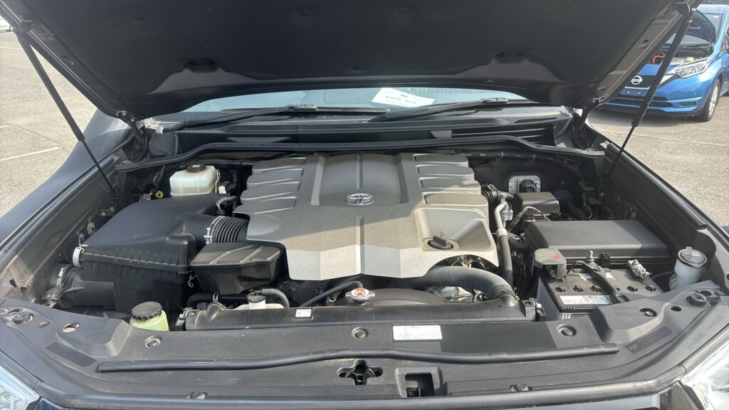 2020 Toyota LandCruiser V8