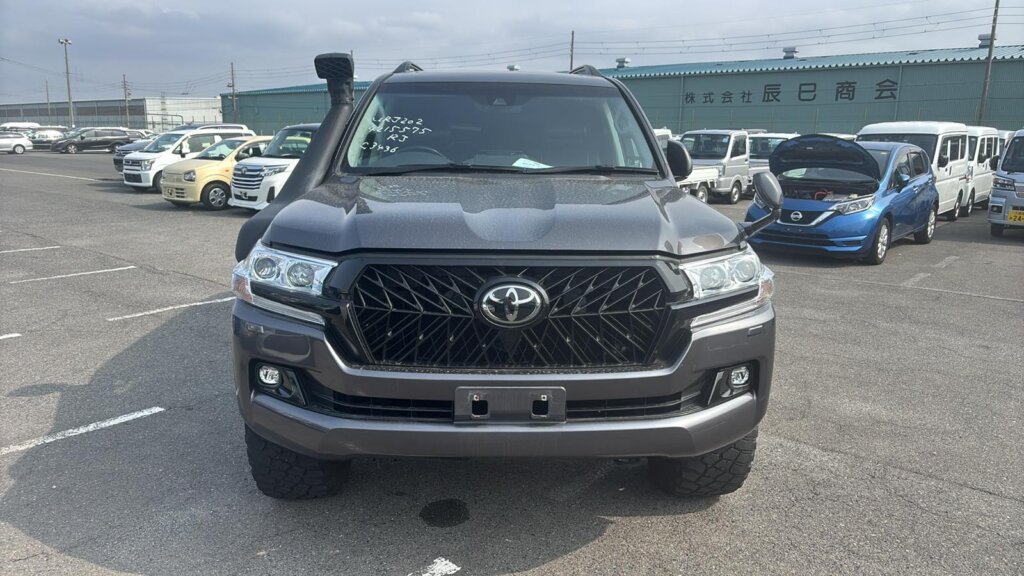 2020 Toyota LandCruiser V8