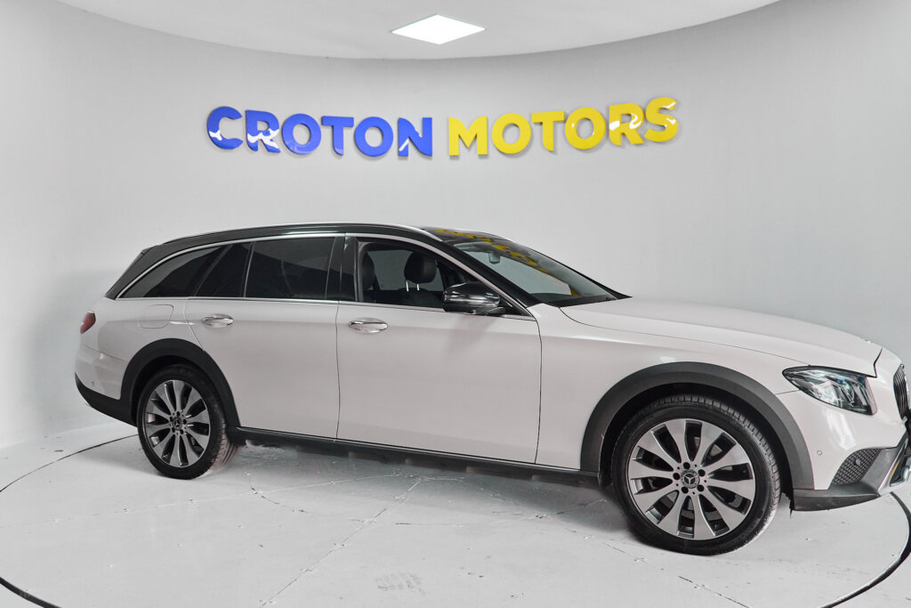 2017 Mercedes Benz E220 SB