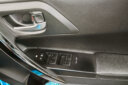 2016 Toyota Auris thumbnail