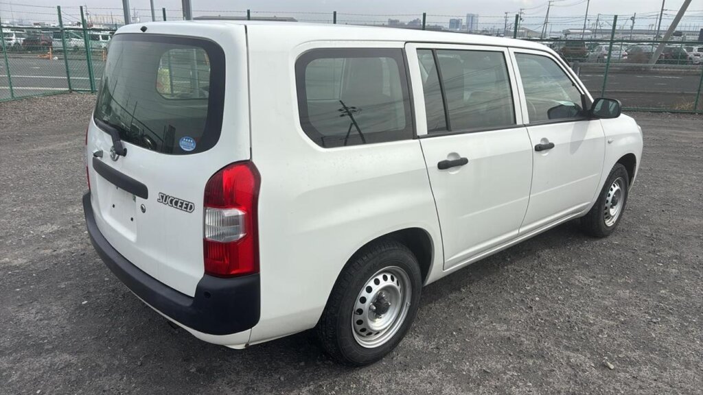 2019 Toyoya Succeed