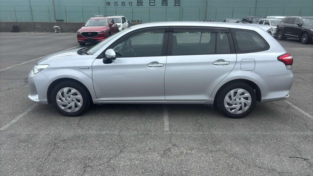 2019 Toyota Fielder Hybrid