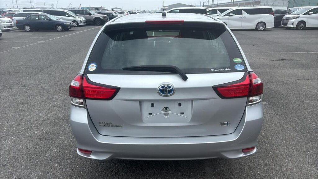2019 Toyota Fielder Hybrid