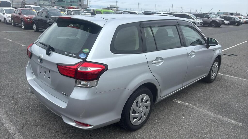 2019 Toyota Fielder Hybrid