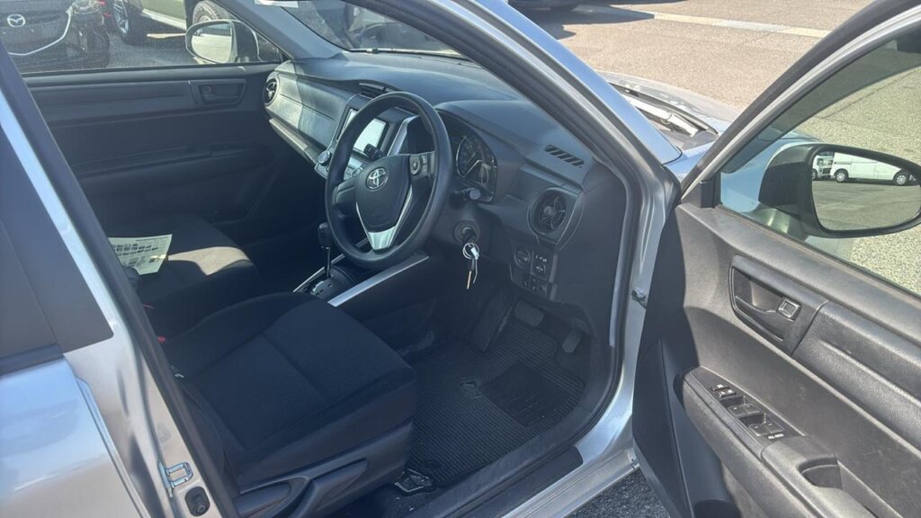 2019 Toyota Fielder Hybrid