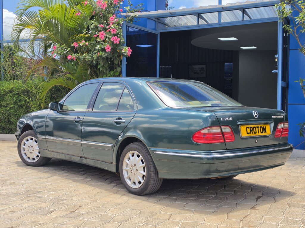 2000 Mercedes Benz E200 Compressor