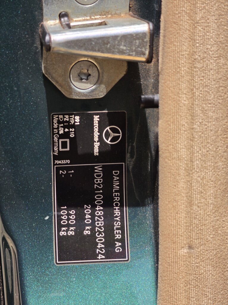 2000 Mercedes Benz E200 Compressor