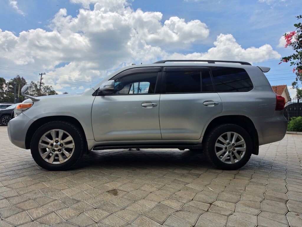 2012 Toyota Landcruiser 200’Series