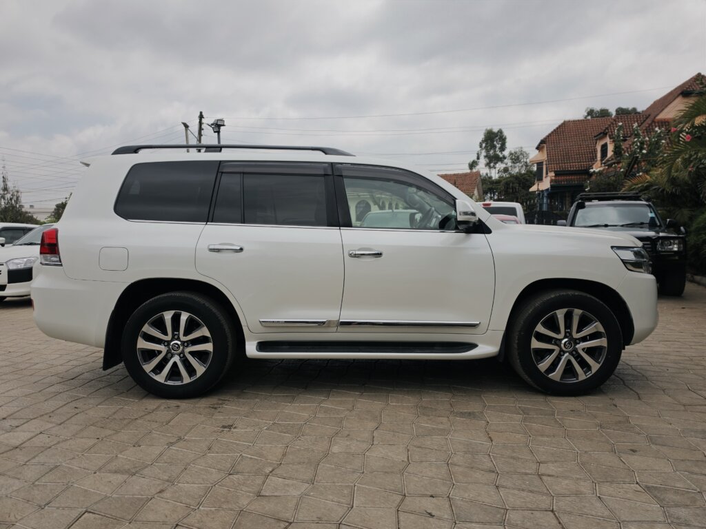 2019 Toyota LandCruiser V8 ZX
